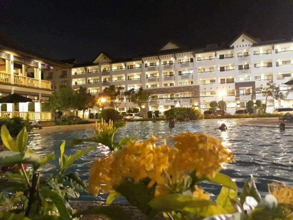 Ri'S One Oasis W Free Pool Back Of Sm City Mall Davao Bagian luar foto