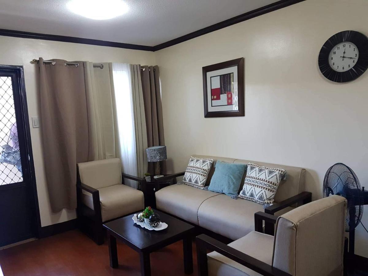 Ri'S One Oasis W Free Pool Back Of Sm City Mall Davao Bagian luar foto