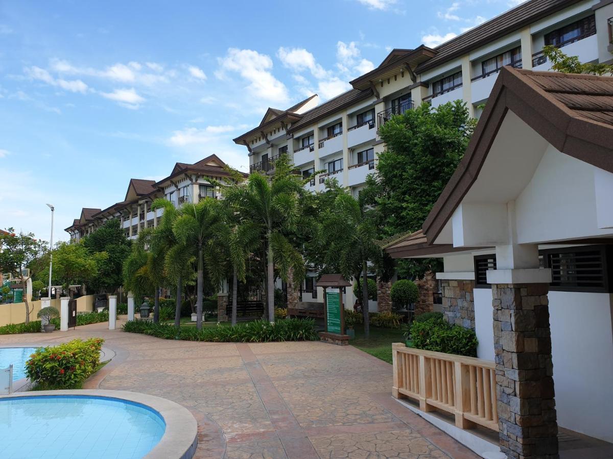 Ri'S One Oasis W Free Pool Back Of Sm City Mall Davao Bagian luar foto